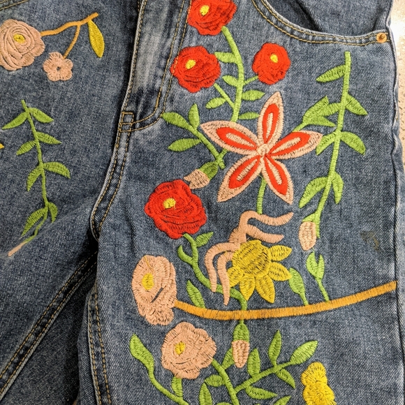 Simmons Flower Embroidered Jeans - Picture 2 of 2